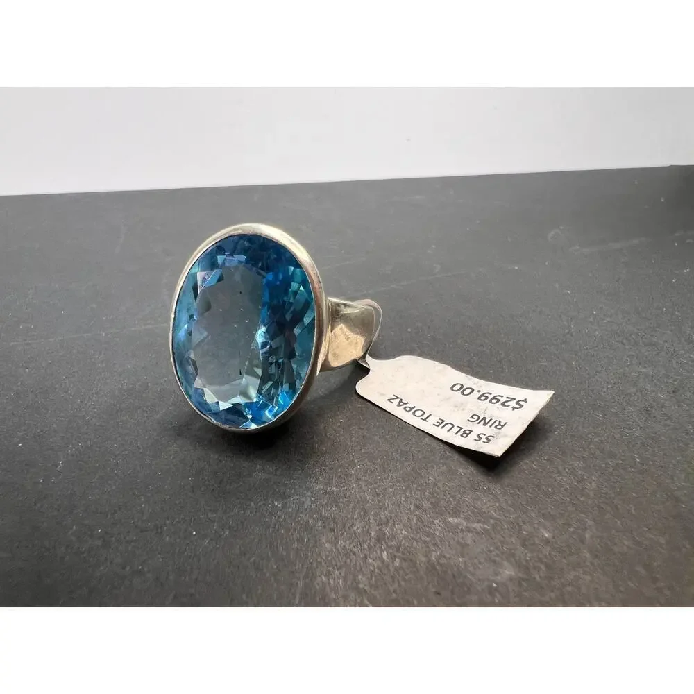 NEW Blue topaz sterling silver ring size 8 / 12.47 grams